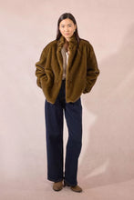 Carregar imagem no visualizador da galeria, Casaco de pele sintética