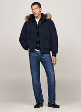 Carregar imagem no visualizador da galeria, Blusão