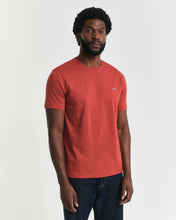 Carregar imagem no visualizador da galeria, T-shirt Shield regular fit