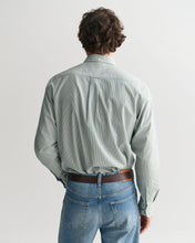 Carregar imagem no visualizador da galeria, Camisa em popelina às riscas finas Classic regular fit