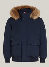 Carregar imagem no visualizador da galeria, Blusão