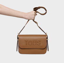 Carregar imagem no visualizador da galeria, Mala de tiracolo média camel TOUS Brenda