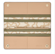 Carregar imagem no visualizador da galeria, Carteira grande camel TOUS Kaos Icon