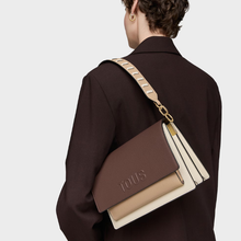 Carregar imagem no visualizador da galeria, Bolsa transversal média Audree Saffiano