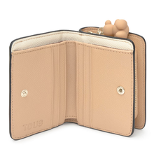 Carregar imagem no visualizador da galeria, Carteira média bege areia TOUS Doble Audree Saffiano