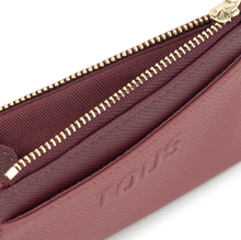 Carregar imagem no visualizador da galeria, Porta-moedas/porta-cartões bordeaux TOUS Audree Saffiano