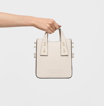 Carregar imagem no visualizador da galeria, Minimala bege TOUS Back to Basics