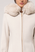 Carregar imagem no visualizador da galeria, Blusão