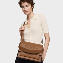 Carregar imagem no visualizador da galeria, Mala de tiracolo média Audree TOUS Brenda