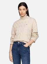 Carregar imagem no visualizador da galeria, Camisola Gola em lã