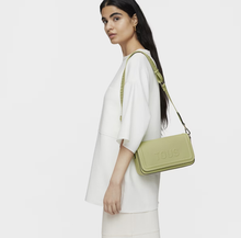Carregar imagem no visualizador da galeria, Mala de tiracolo média verde TOUS La Rue New