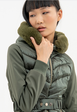 Carregar imagem no visualizador da galeria, Blusão