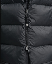 Carregar imagem no visualizador da galeria, Blusão de Penas