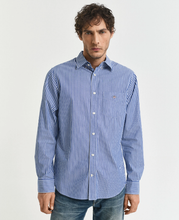 Carregar imagem no visualizador da galeria, Camisa em popeline modelo regular