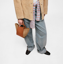 Carregar imagem no visualizador da galeria, Tote bag pequena camel TOUS Tulip Ráfia