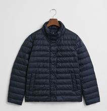 Carregar imagem no visualizador da galeria, Blusão de penugem e penas