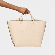 Carregar imagem no visualizador da galeria, Mala Tous Capazo M. T La Rue New