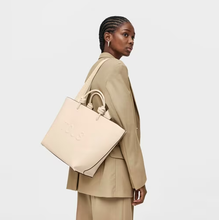 Carregar imagem no visualizador da galeria, Mala Tous Capazo M. T La Rue New