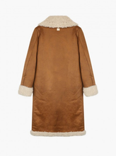 Carregar imagem no visualizador da galeria, Casaco Efeito Pele