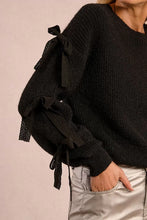 Carregar imagem no visualizador da galeria, Camisola com laço Molly Bracken