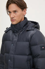 Carregar imagem no visualizador da galeria, Blusão