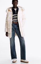 Carregar imagem no visualizador da galeria, Blusão penas Tommy Hilfiger