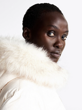 Carregar imagem no visualizador da galeria, Blusão penas Tommy Hilfiger