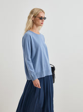 Carregar imagem no visualizador da galeria, Camisola de malha em lã Decenio