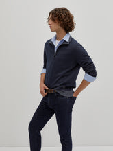 Carregar imagem no visualizador da galeria, Camisola de fecho