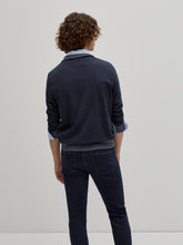 Carregar imagem no visualizador da galeria, Camisola de fecho