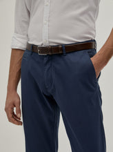 Carregar imagem no visualizador da galeria, Calças slim fit Decenio