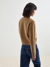 Carregar imagem no visualizador da galeria, Casaco de malha em lã Decenio