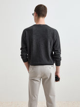 Carregar imagem no visualizador da galeria, Pullover em lã