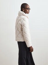Carregar imagem no visualizador da galeria, Blusão acolchoado Decenio