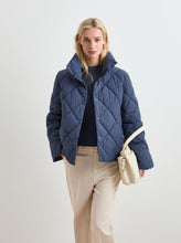 Carregar imagem no visualizador da galeria, Blusão acolchoado Decenio