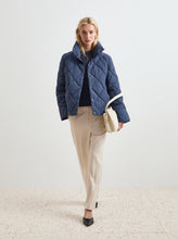 Carregar imagem no visualizador da galeria, Blusão acolchoado Decenio