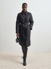 Carregar imagem no visualizador da galeria, Blusão acolchoado com cinto Decenio