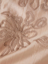 Carregar imagem no visualizador da galeria, Blusa com bordado floral