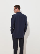 Carregar imagem no visualizador da galeria, Camisa regular fit em linho