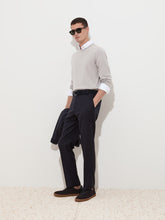 Carregar imagem no visualizador da galeria, Calças regular fit em lã