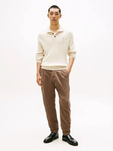 Carregar imagem no visualizador da galeria, Camisola de gola com botão Tommy Hilfiger