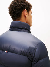 Carregar imagem no visualizador da galeria, Blusão acolchoado com capuz Tommy Hilfiger