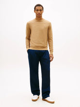Carregar imagem no visualizador da galeria, Camisola de malha texturizada