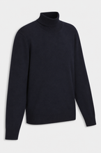 Carregar imagem no visualizador da galeria, Camisola de gola alta em lã merino extra fina