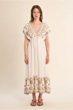 Carregar imagem no visualizador da galeria, Vestido longo bordado