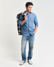 Carregar imagem no visualizador da galeria, Camisa Denim regular fit