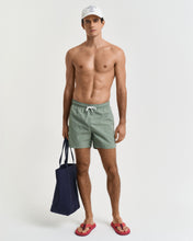 Carregar imagem no visualizador da galeria, Calção de banho regular fit