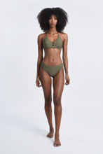Carregar imagem no visualizador da galeria, Biquini (parte de cima)