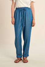 Carregar imagem no visualizador da galeria, Calças de lyocel
