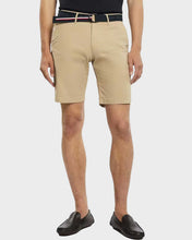 Carregar imagem no visualizador da galeria, Calção chino regular Tommy Hilfiger - Ref. MW0MW24874
